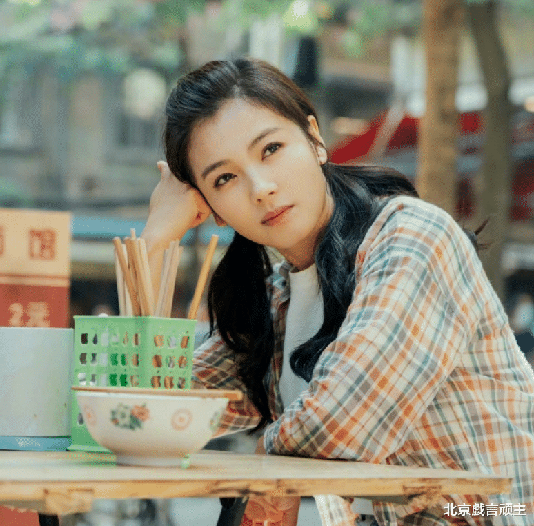 林恒之|《星辰大海》打脸群嘲观众，收视直线飙升，女配柴碧云，成功出圈