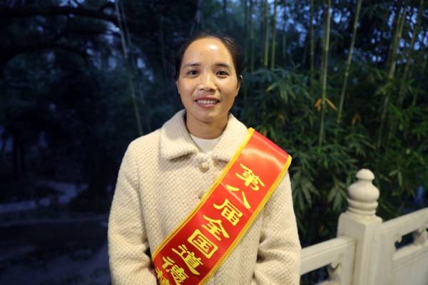 湖北宜城赵福兰:荣誉实至名归 家乡为之骄傲