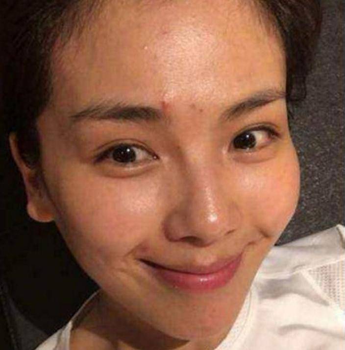 因为刘涛卸妆后，蒋欣卸妆后，再看杨紫卸妆后，差别一目了然