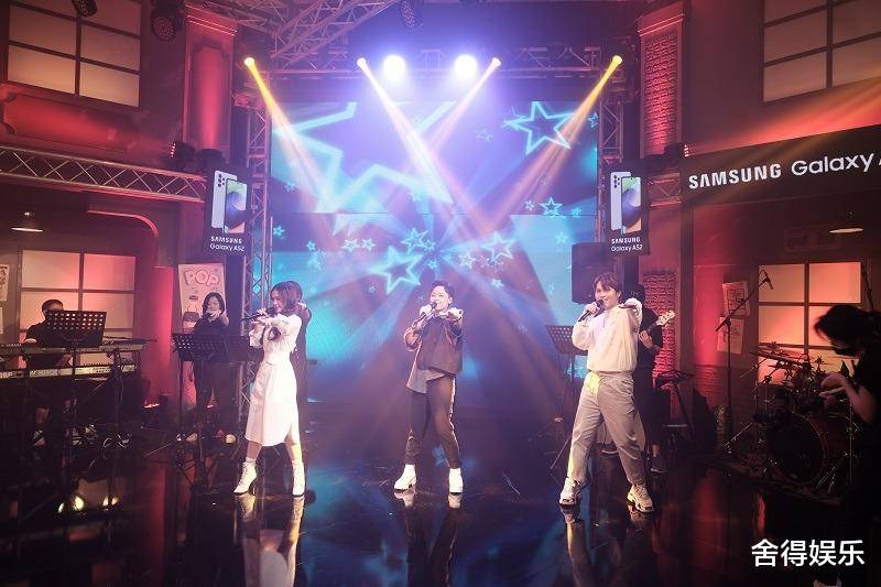 伙伴|赵洁莹唱了10年歌没人认识，他的音乐真的没人支持吗？