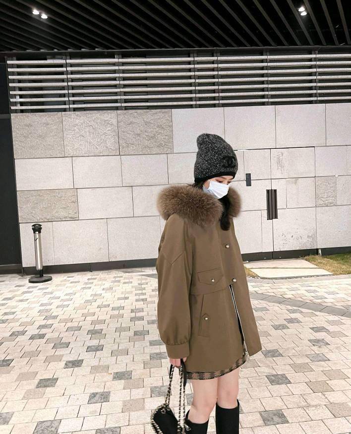 黑色 冬天穿搭显瘦不臃肿，只需记住一点，让你美美地度过冬天