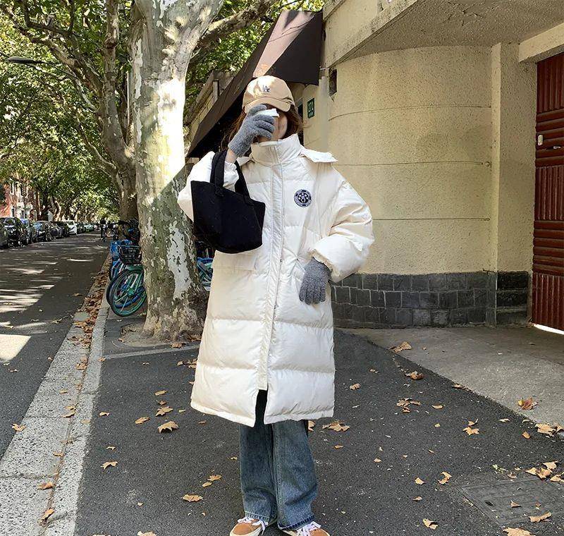 姐妹 今冬流行“靴子＋阔腿裤，卫衣＋羽绒服”，这么穿活该你美！