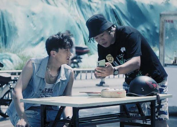 片段|看完《导演请指教》，对包贝尔圈粉了，他有新人导演最该有的素质