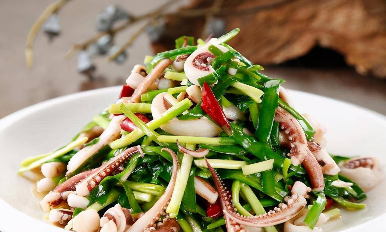 韭菜能不能和茄子一起煮 94588ebc1e644ed5a944259621bfb443.jpeg