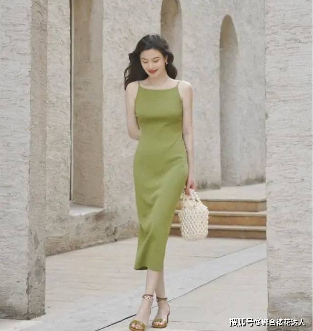对比色怎么选择适合自己的衣服颜色？看看时髦精的“对色分析”
