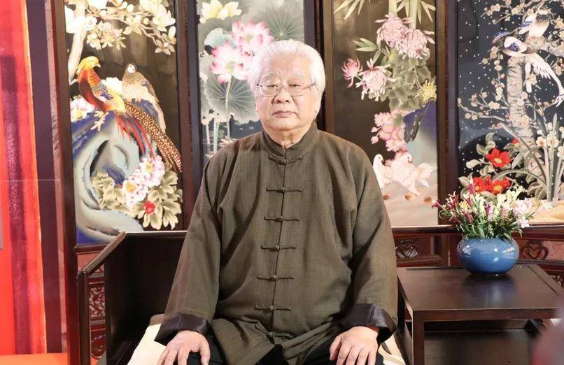 袁广如大师作为中国玉雕界泰斗,一生佳作不断,获奖无数,是名副其实的"