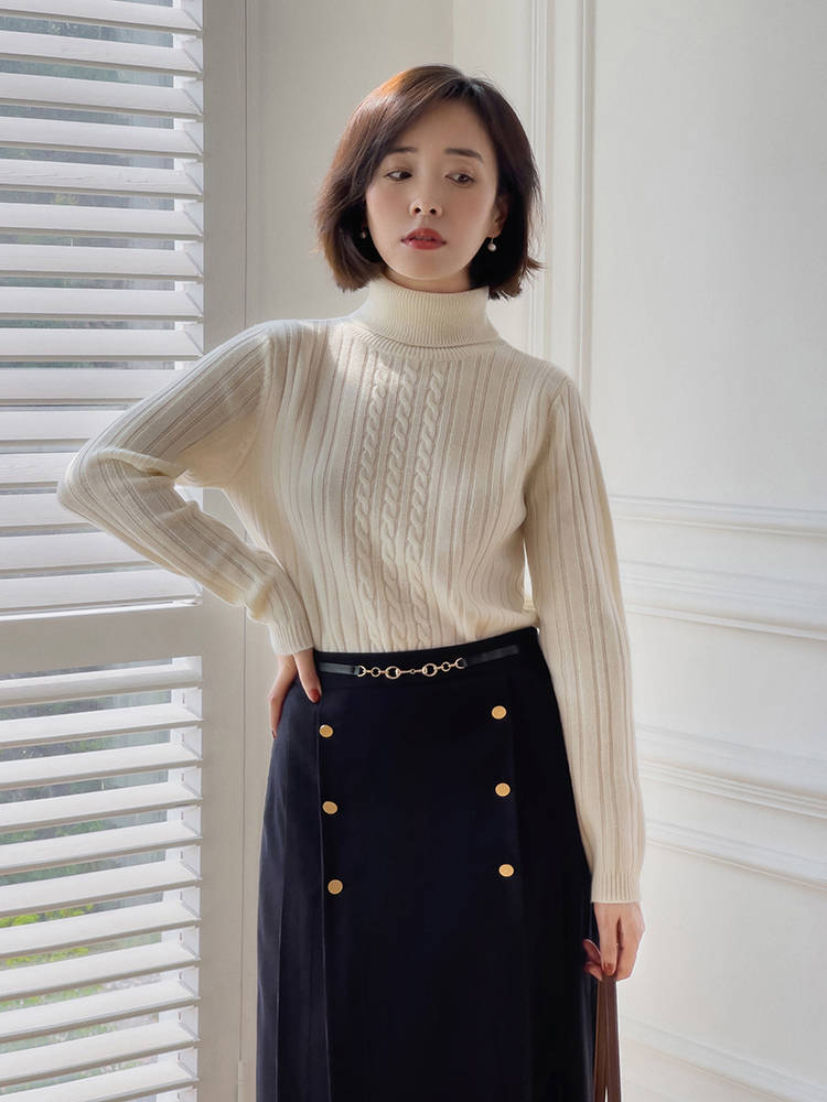 出圈 和这几位美女一起学怎样穿搭才能表现出优雅感,你的秋冬季就会在朋友圈里出圈