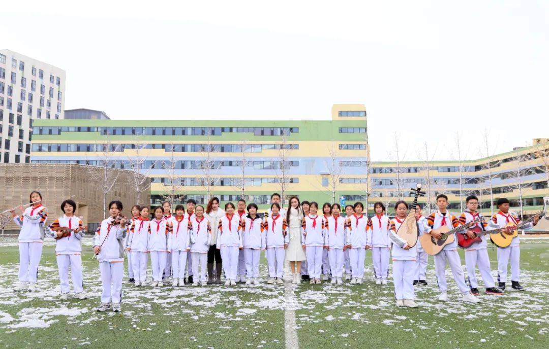 北京市八一学校保定分校立冬万物收藏也银装素裹笑声满园