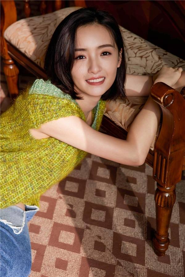 女网友|《沉默的证明》开播 孙嘉琪展现干练警花另一面