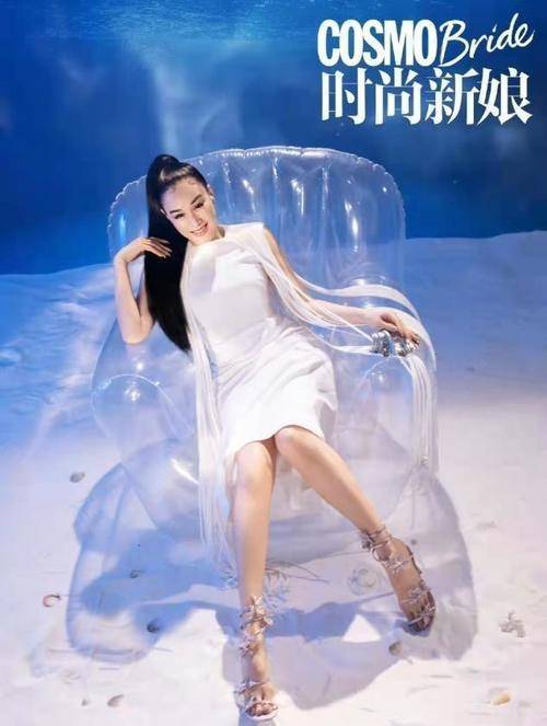 设计 随着年龄的流逝，钟丽缇照旧富态