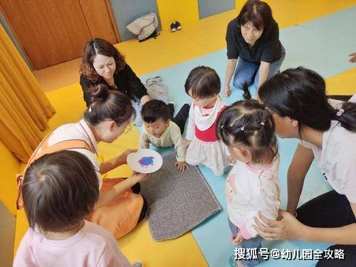 因为|转行的幼儿园教师都去哪里了？有人成功有人忧愁，还不如当老师