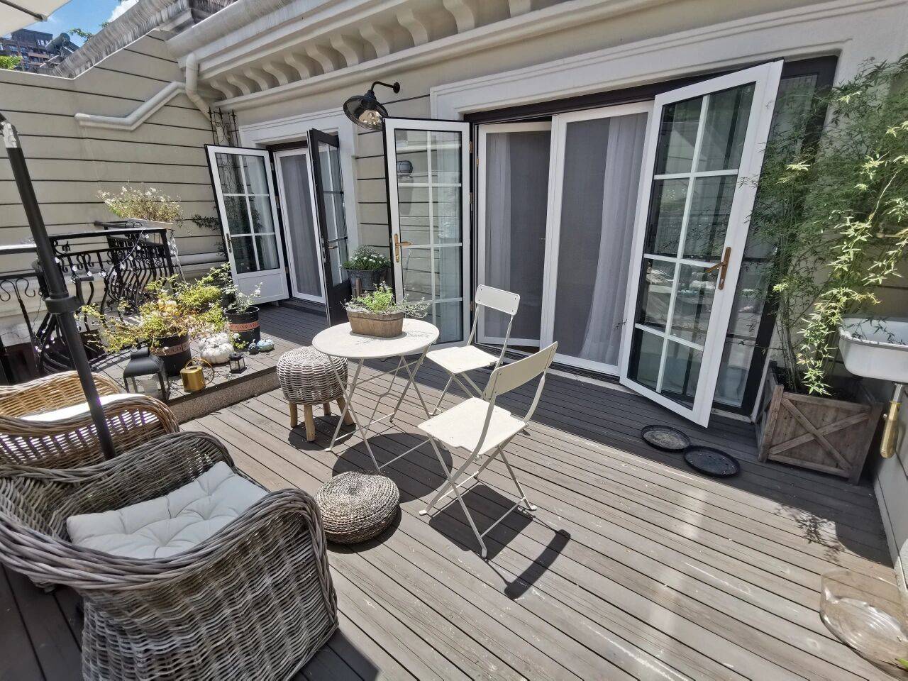 把我喜欢阳台花园布置 分享给大家,想要改造阳台的可以借鉴一下但非常