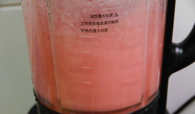 网友|天气太热,就做了一个菜,有荤有素一锅出,网友:这妈妈会偷懒