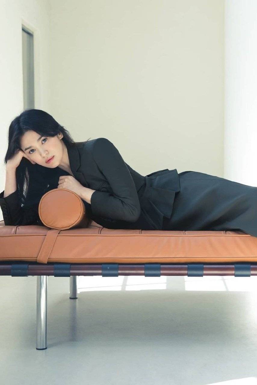 微带 轻熟纯欲风穿搭太绝了！