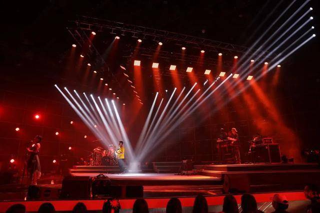 fit|「十朝元老」变身揸fit人，宋嘉其邀你加入《乐队风暴》群聊