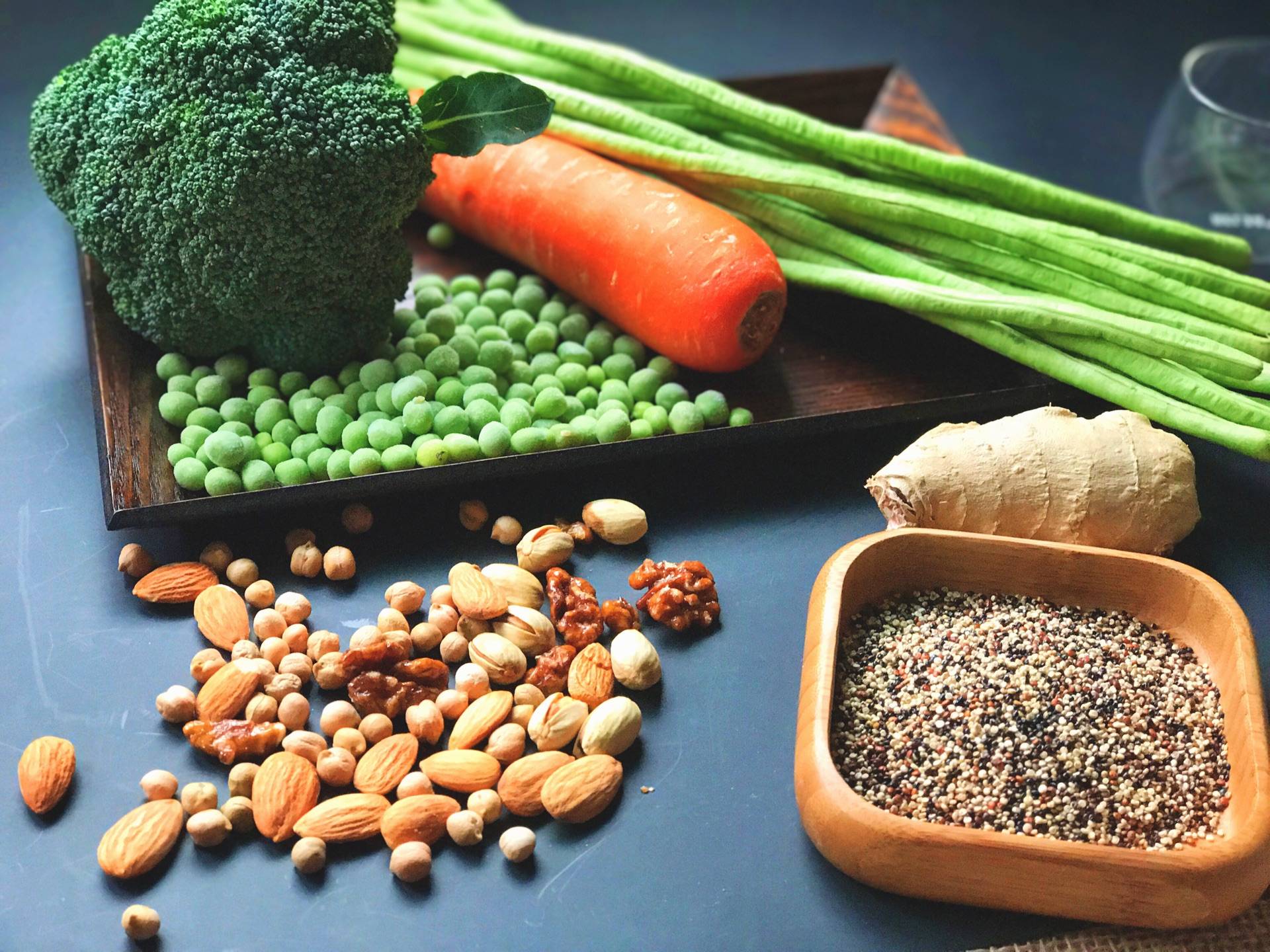 原创低糖低脂的藜麦怎么吃试一试这款蔬菜沙拉减肥期间也要吃好