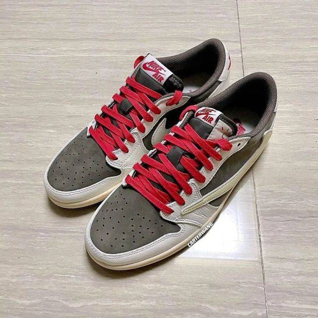 Low 取消发售了吗？Travis Scott x AJ1"新倒勾"联名实物又被泄露！