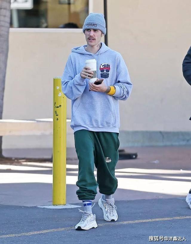 个性 全身运动单品，怎么穿才显得不老土？比伯的造型可以了解一下