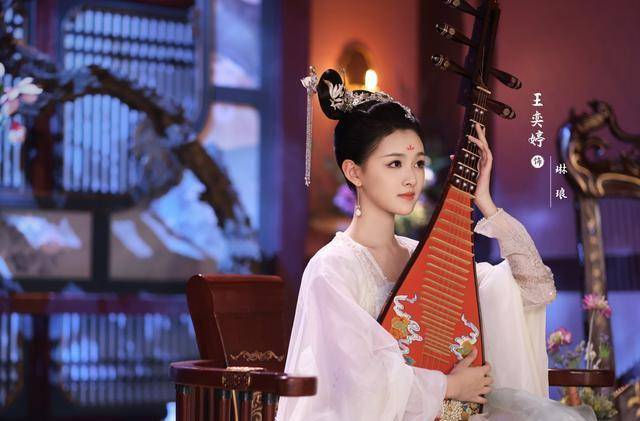 角色|原以为龚俊热巴颜值够高，看安乐传杀青剧照，才知全员没一个丑的