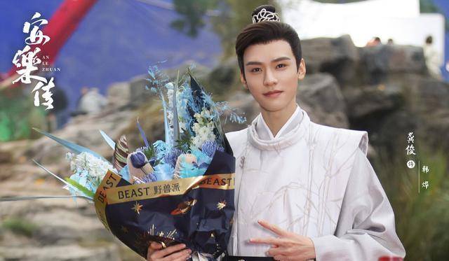 角色|原以为龚俊热巴颜值够高，看安乐传杀青剧照，才知全员没一个丑的