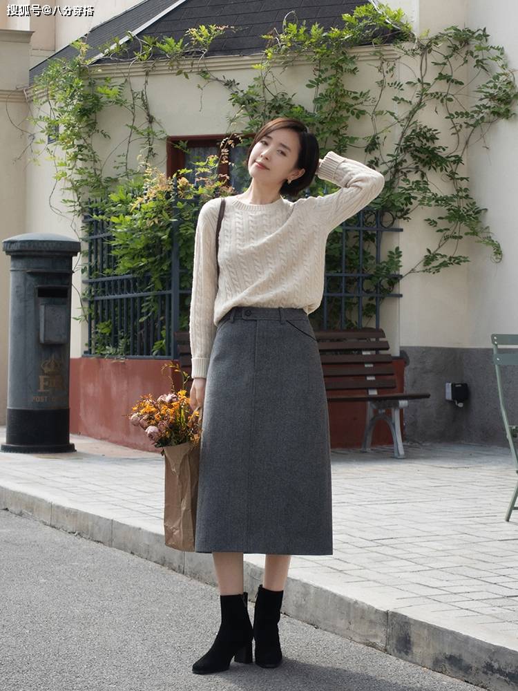 毛衣 冬季就适合穿“法式风毛衣”，这些单品百搭又显气质，美得高级