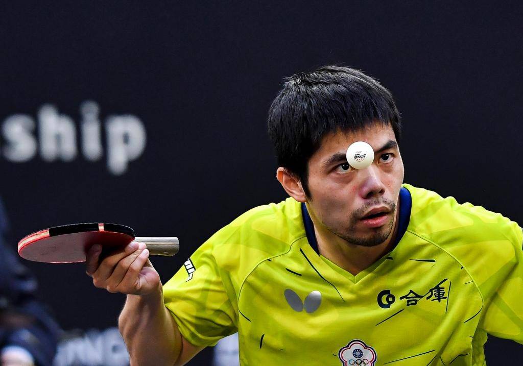 15岁小将爆冷击败世界冠军,世界排名1068位_庄智渊