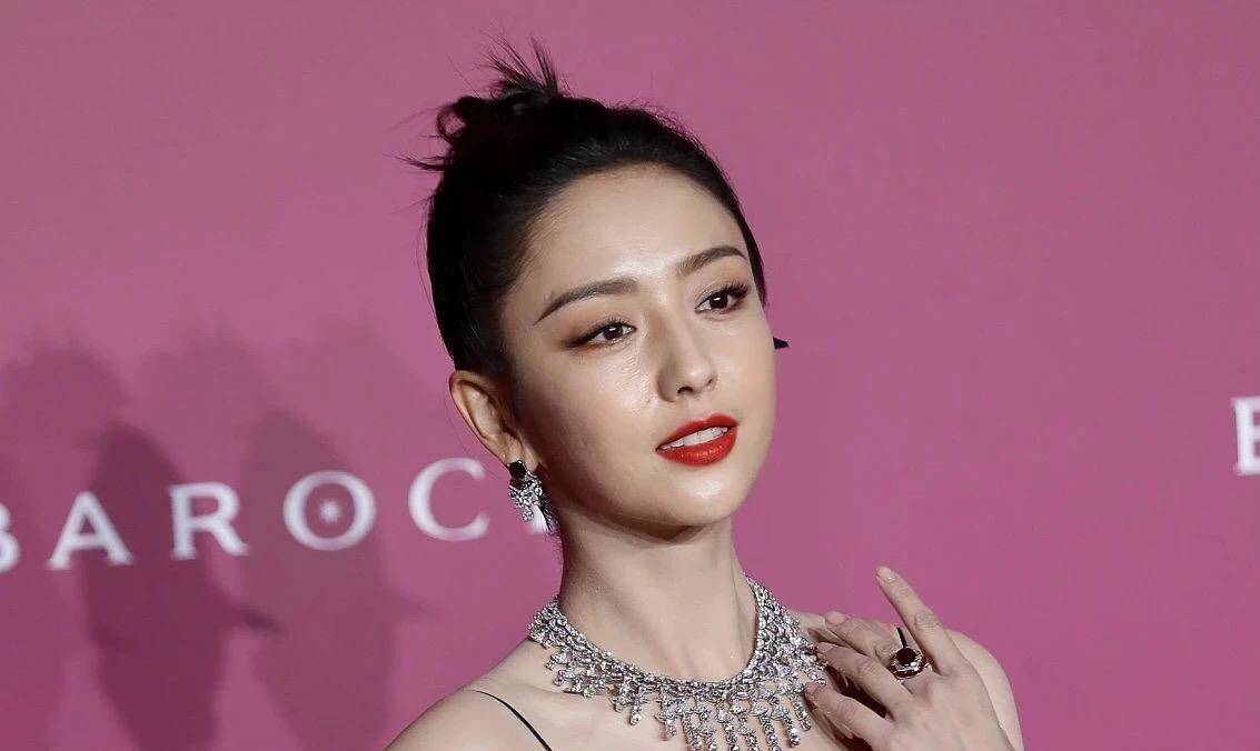 什么一脸苦相的佟丽娅，是从什么时候逆袭变美的？