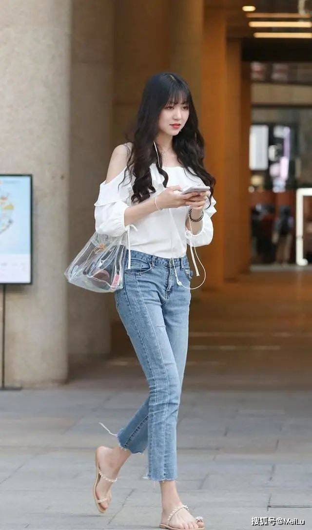 胸围 清爽穿搭非打底裤莫属，造型吸睛让人羡慕，极具气质