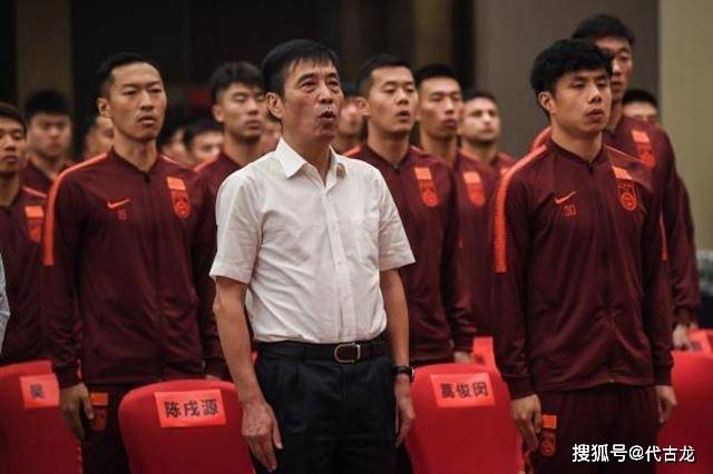 世界杯|陈戌源作何感想？媒体人怒喷：李铁不下课，根本原因是足协懒政