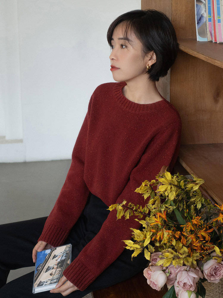 下半身 这个冬天一定要拥有一件羊毛衫,搭配棕色西装裤,简直不要太美