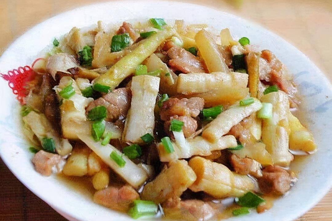 做法|想长寿先养，女性多吃三种美食，呵护肌肤，排毒养颜，延缓衰老