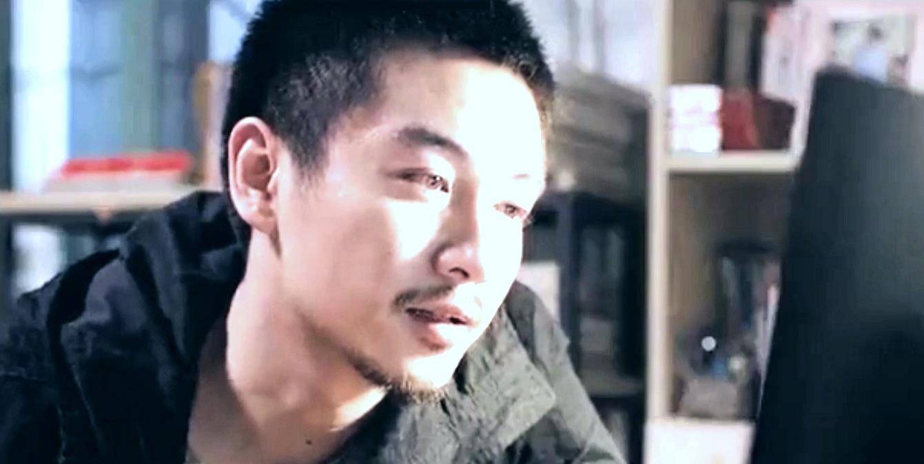 演技|一个最落魄的角色，陈晓为了真相，《突围》