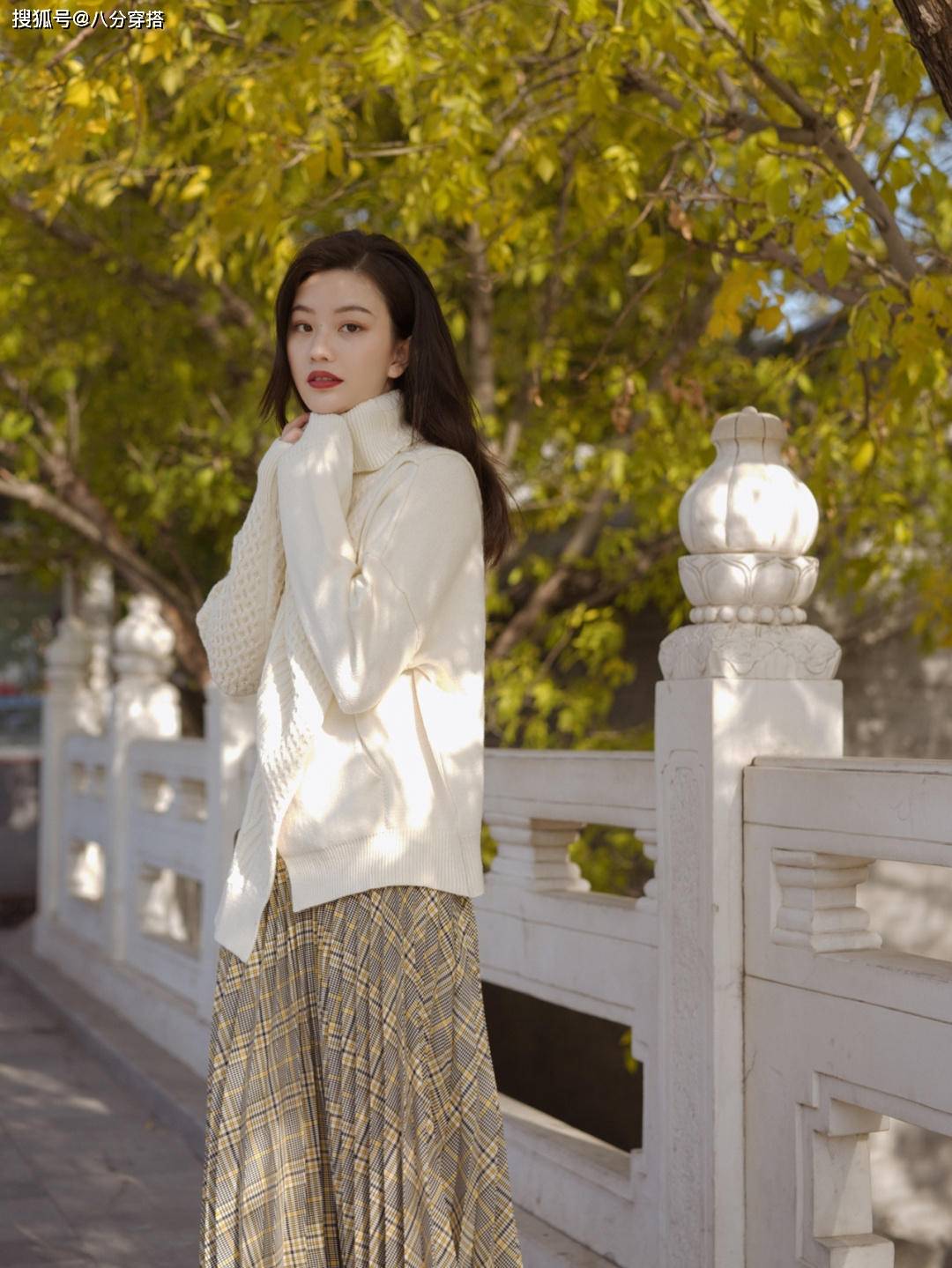 整体 冬天“毛衣”怎么穿更高级?这些保暖温柔的搭配,照搬也不会错