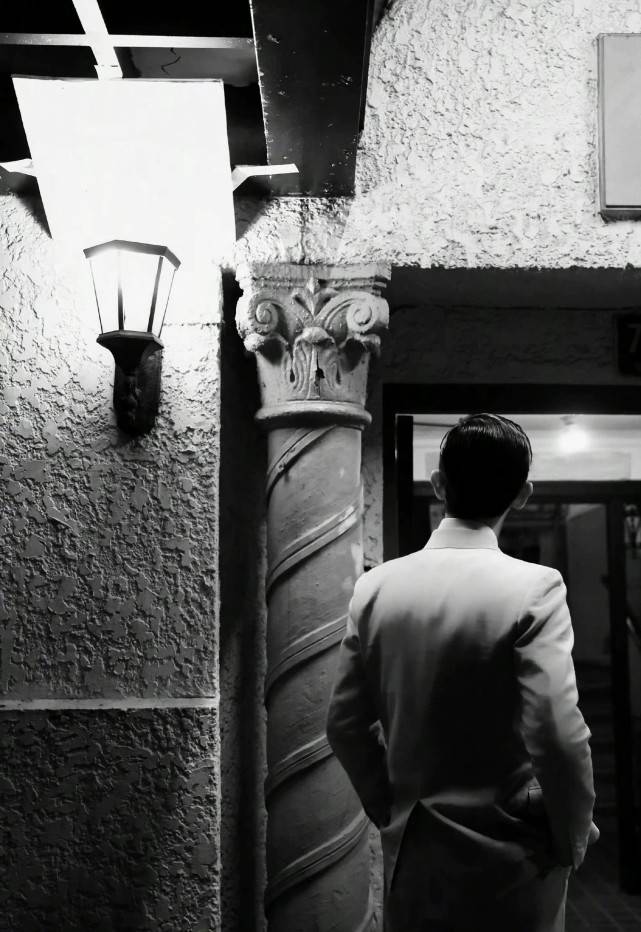 民国|倪妮邓伦新剧杀青，两位主演发文告别， 民国穿越题材真的很期待