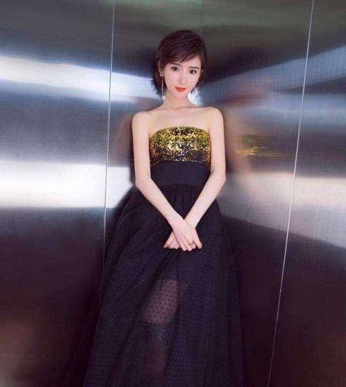 身材 难怪毛晓彤从不露腰，当她穿上露脐装后，这“奶棒腰”真实存在吗？