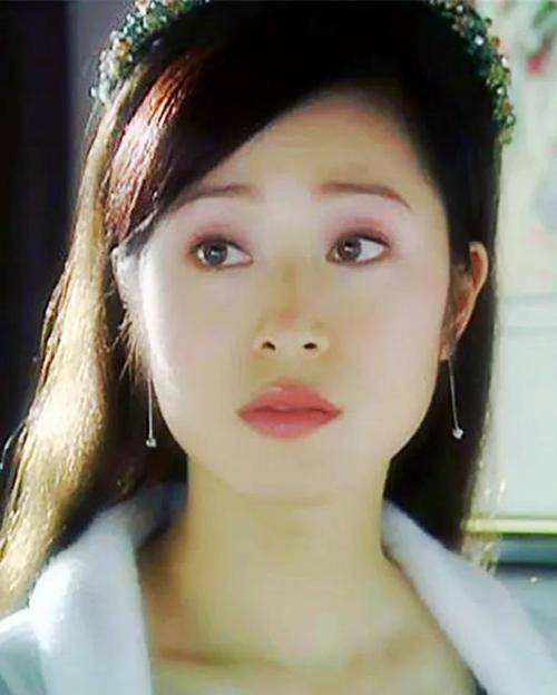 白甜|重温《水月洞天》，才发现，尹天雪才是世家大小姐人设天花板