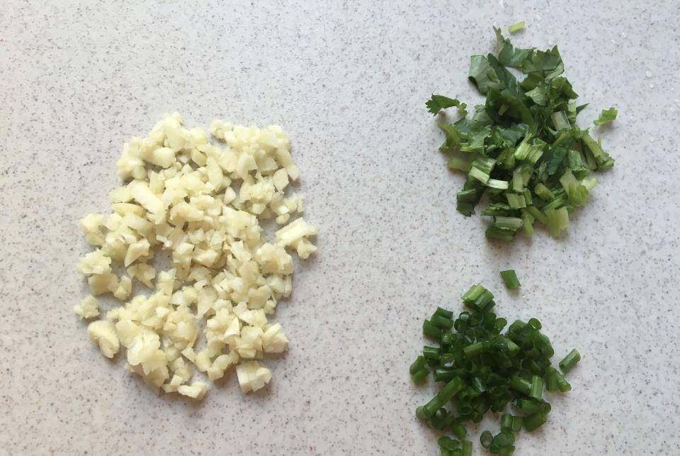 大蒜头|最近女儿点名要吃此早餐,鲜美多汁很开胃,五分钟煮一锅简单省事