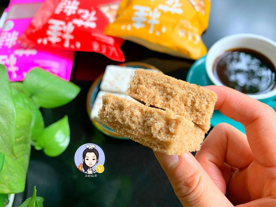 蛋黃酥|建議大家：遇見這5款“平價零食”別手軟，包裝丑，卻好吃便宜！