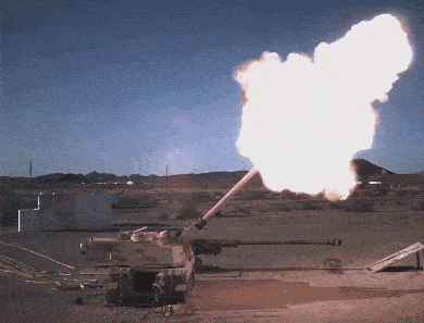 100门大炮急速射猛轰10公里外的100辆坦克能消灭多少坦克