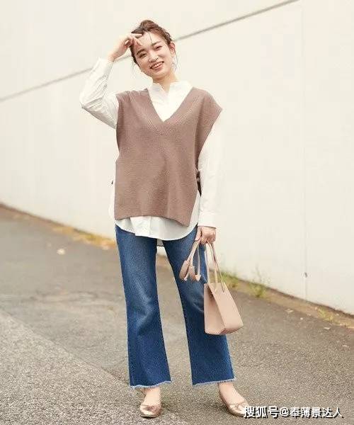 整体 一件就能即刻增添造型度？针织背心轻松打造出层次穿搭绝对要学起来