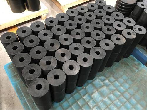 原创货源紧缺顺丁橡胶价格涨至4年来高点