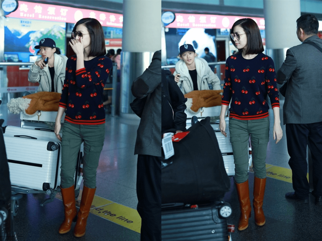 毛衣 佘诗曼也是“不老女神”了，46岁皮肤白皙脸上没皱纹，穿搭也年轻