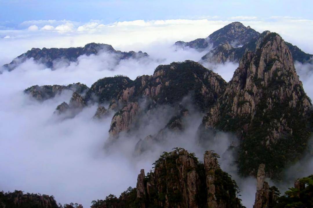 中国著名的十大名山，去过一座已经很值了,你爬过几座呢?