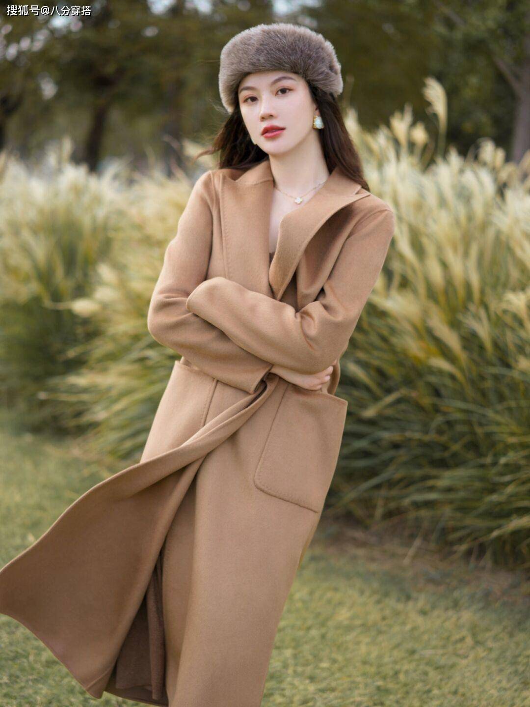 什么 成熟女人都会用“大衣”打造时尚感，这几款保暖又有气场，太美