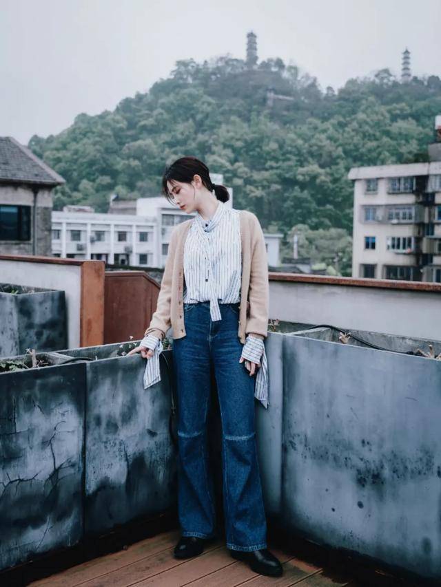 短裙 今年最流行的保暖穿搭,时髦好看的“不露腿”搭配