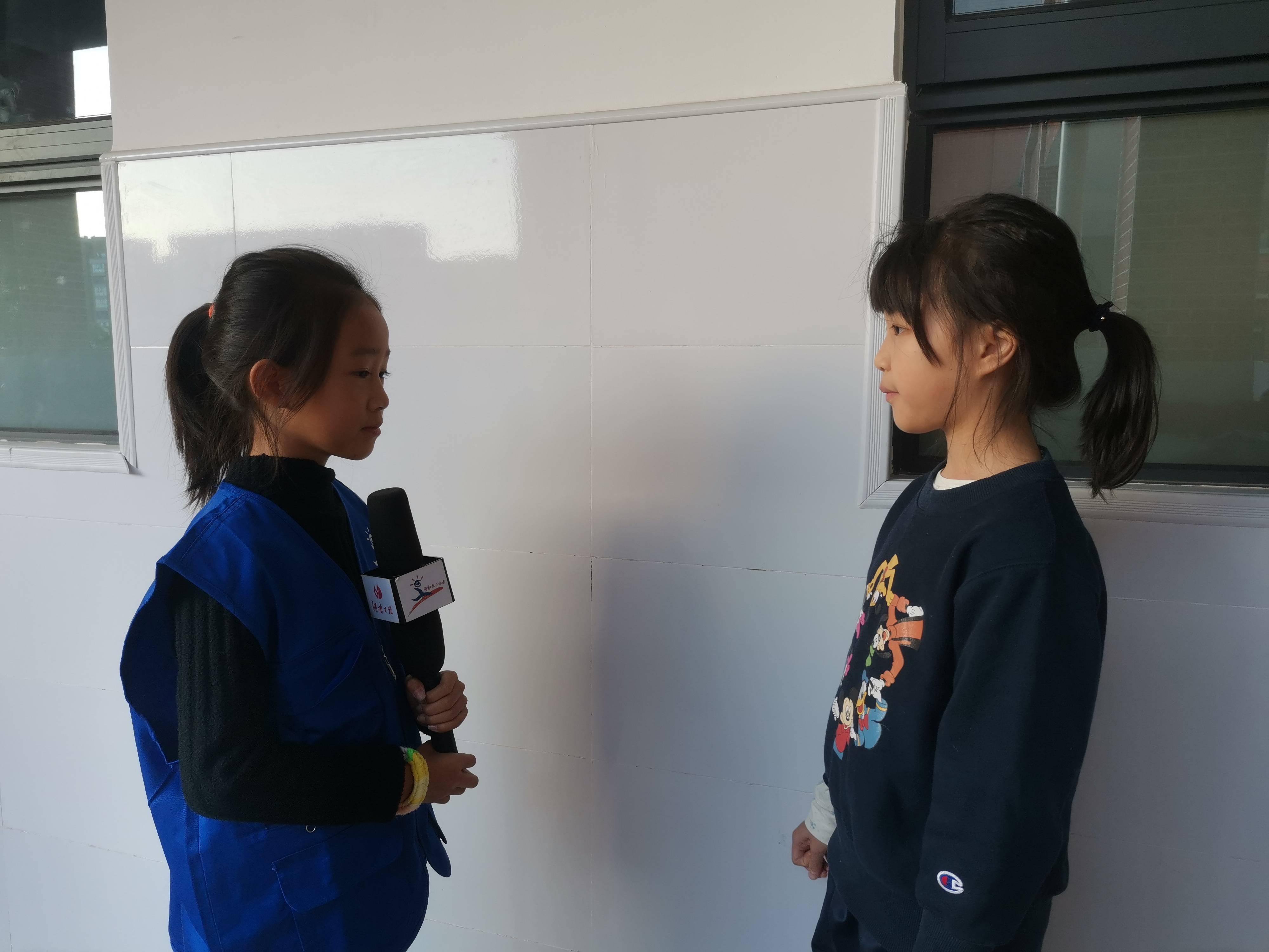 青园梓枫小学湖南日报小记者开展双减校园体验采访