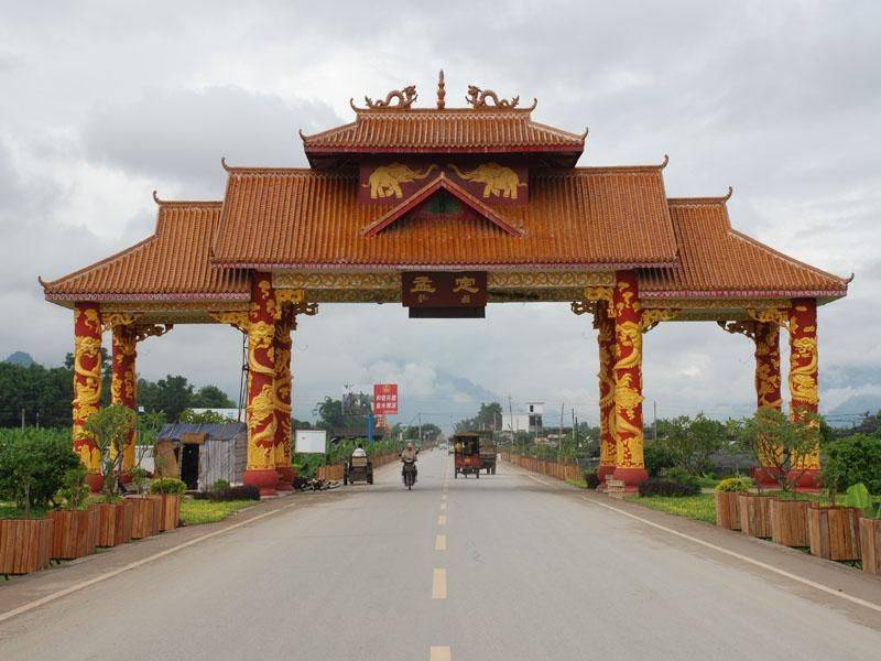 你看,缅甸就在山那边!68年大学生赴部队农场,来到边城孟定_临沧