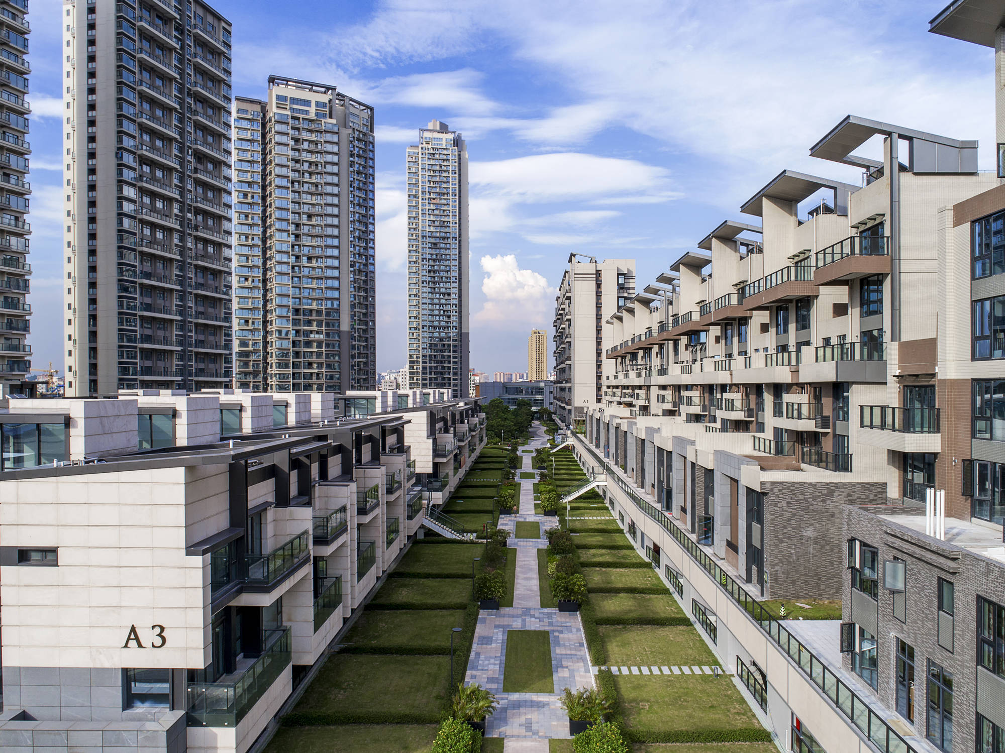 首页深圳荟港尊邸别墅售楼处电话丨售楼处地址丨最新详情官方网站