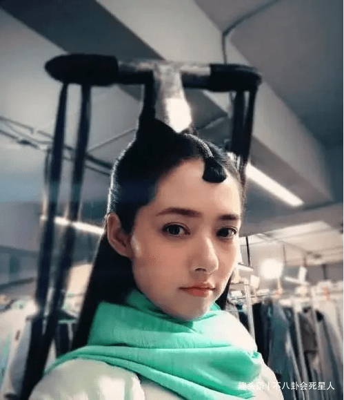 女神5位高颜值女神，一穿上古装就违和，远离古装是最正确的决定