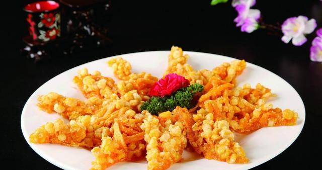 进行|一块南瓜不熬粥不和面,搭配玉米粒做甜品,出锅香甜软糯又好吃